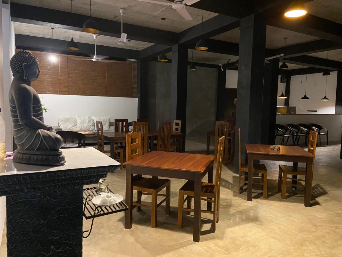 The Atrium Hiriketiya Hotel Dikwella Bagian luar foto
