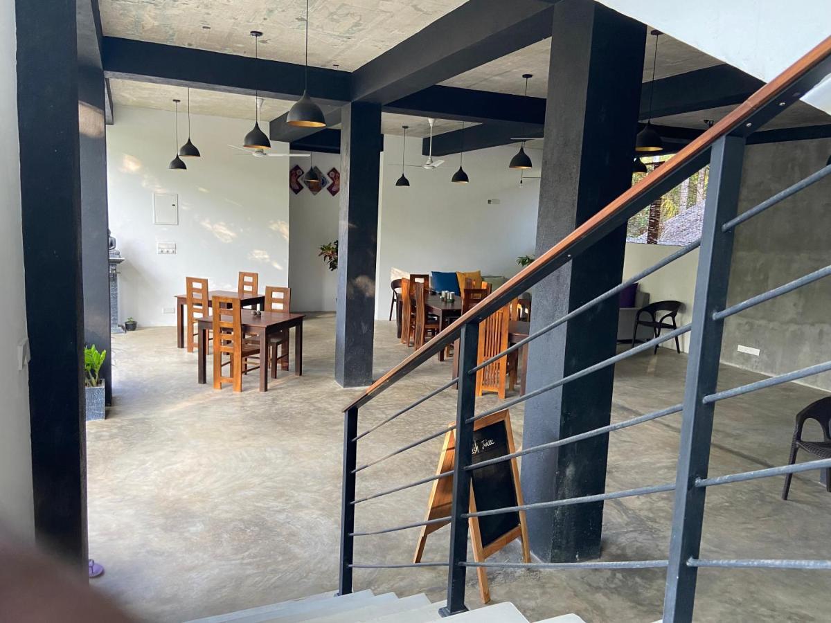 The Atrium Hiriketiya Hotel Dikwella Bagian luar foto