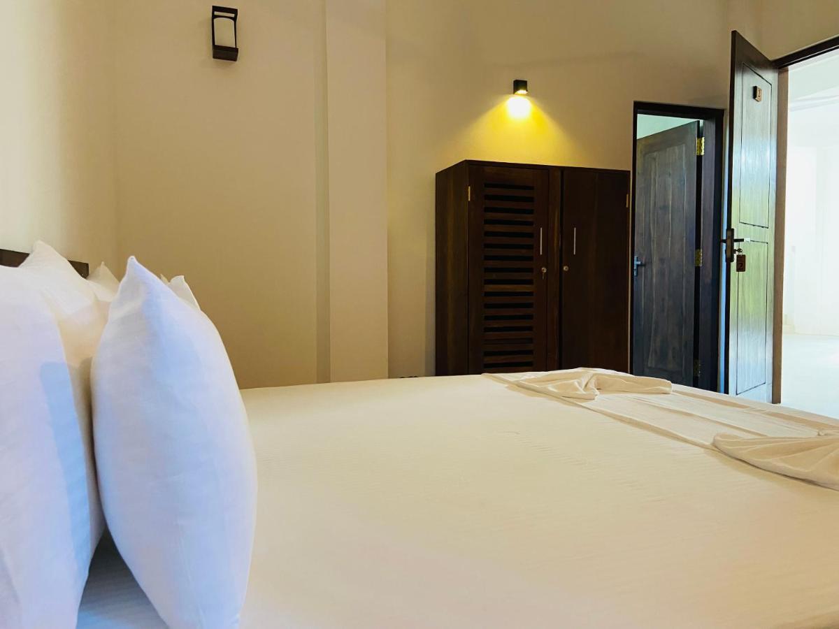 The Atrium Hiriketiya Hotel Dikwella Bagian luar foto